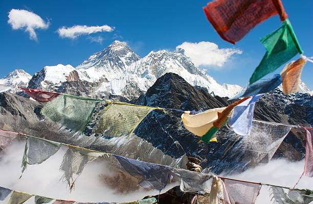 istock view of everest from gokyo ri 177290910
