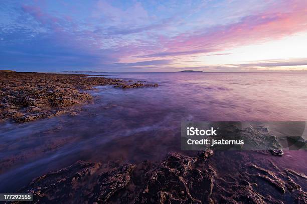 Irische Strand Bei Sonnenaufgang Stockfoto und mehr Bilder von Wolke - Wolke, Wolkengebilde, Abenddämmerung
