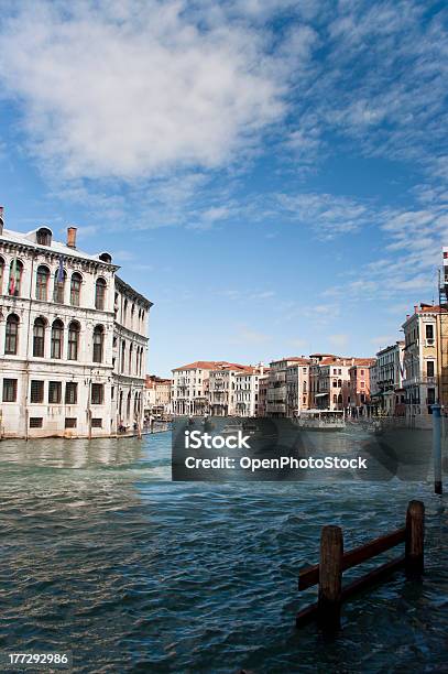 Grande Canal Veneza Itália - Fotografias de stock e mais imagens de Canal - Água Corrente - Canal - Água Corrente, Cultura Europeia, Cultura Italiana