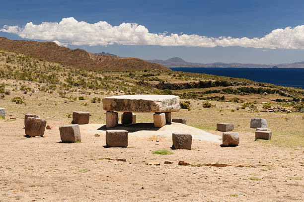 inca ruinas, isla del sol, lago titicaca, bolivia - bolivia copacabana bolivian ethnicity lake titicaca fotografías e imágenes de stock