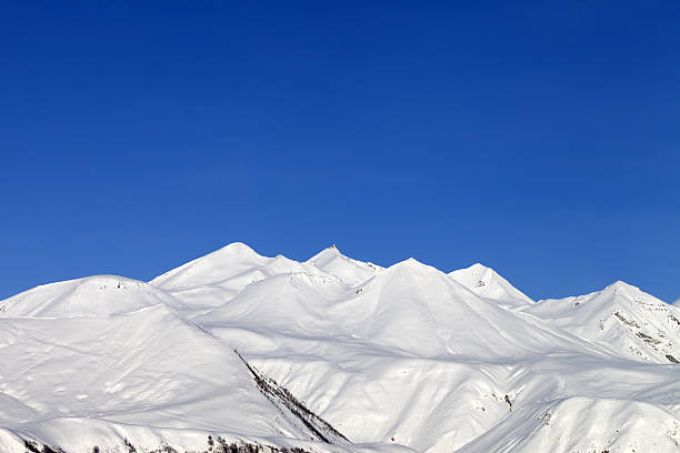 istock Snowy mountains and blue sky 177295859
