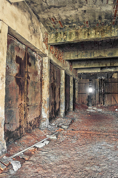 istock Old and abandoned industrial corridor 177296497