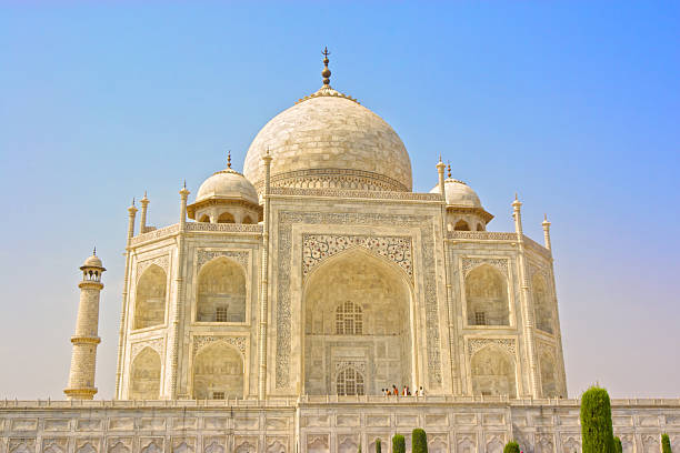 istock Front view of taj mahal, Agra, India 177297010