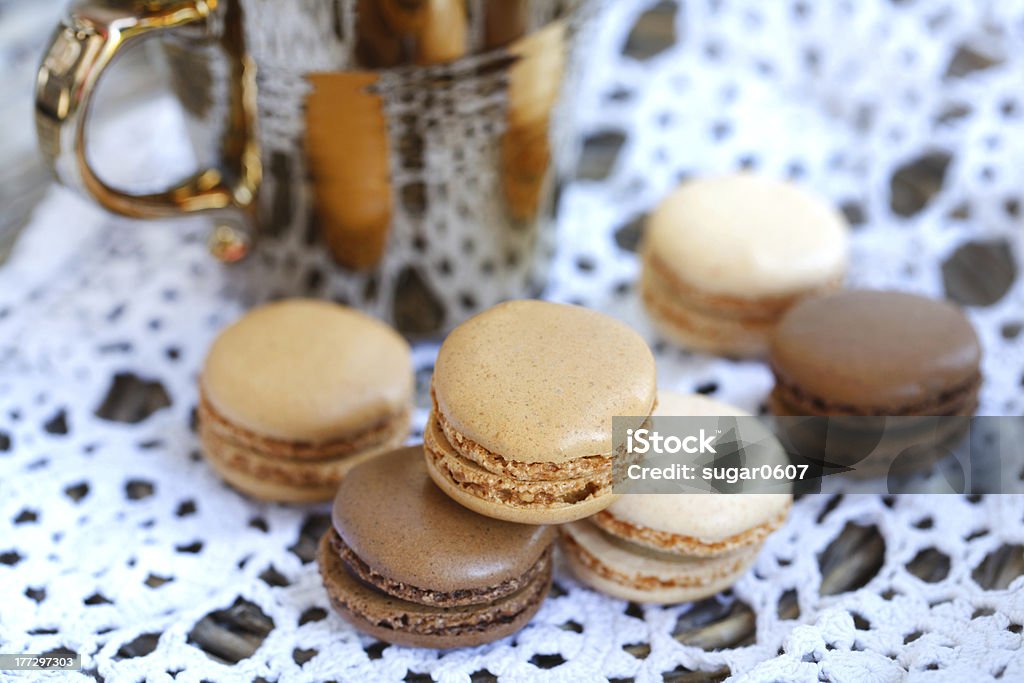 Caffè e cioccolato biscotti dolci - Foto stock royalty-free di Amaretto