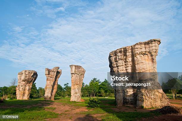 モロッコホアヒンカオ Chaiyaphum ストーン Henge のタイ - アジア大陸のストックフォトや画像を多数ご用意 - アジア大陸, スピリチュアル, タイ王国