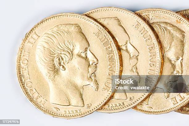 Moedas De Ouro - Fotografias de stock e mais imagens de Napoleão III - Napoleão III, Moeda, Dourado - Cores