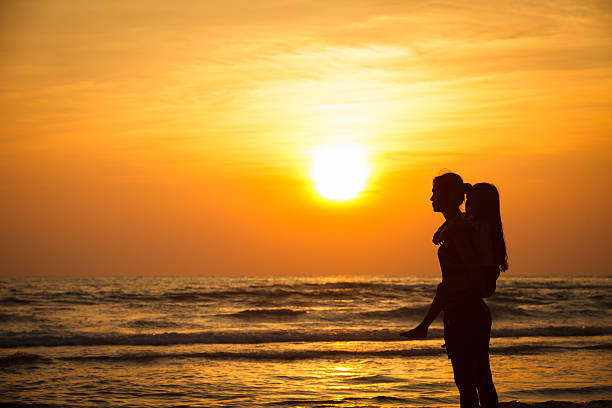 istock Silhouette mother with daughter 177299224