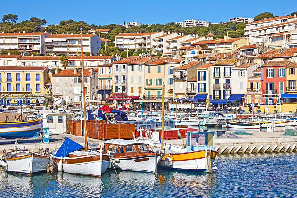 istock Port of Cassis 177300063