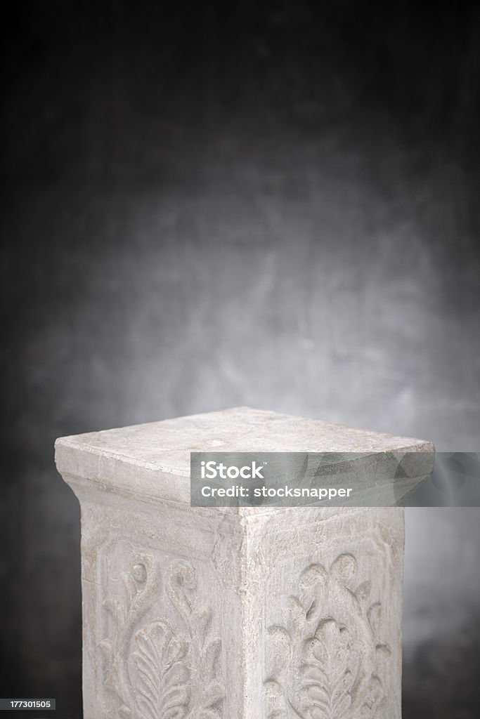 Una colonna - Foto stock royalty-free di Bianco