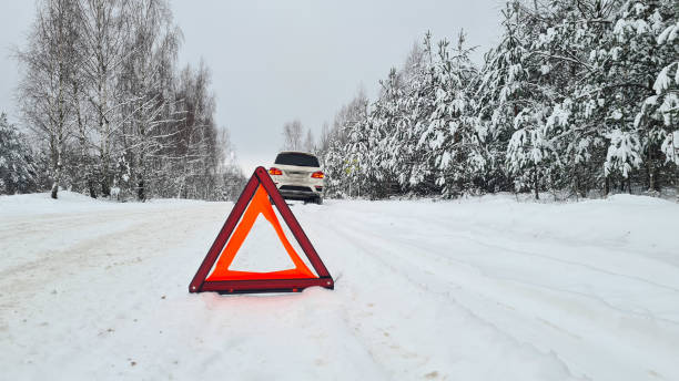 istock Car breakdown on a country road in winter 1773034429