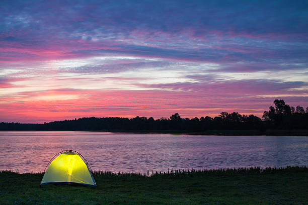 istock Lakeshore camp at dawn 177303648