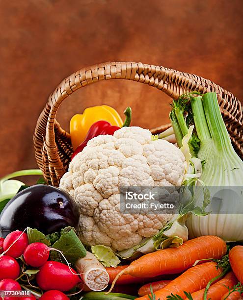 Produtos Hortícolas - Fotografias de stock e mais imagens de Alho - Alho, Alho Francês, Alimentação Saudável