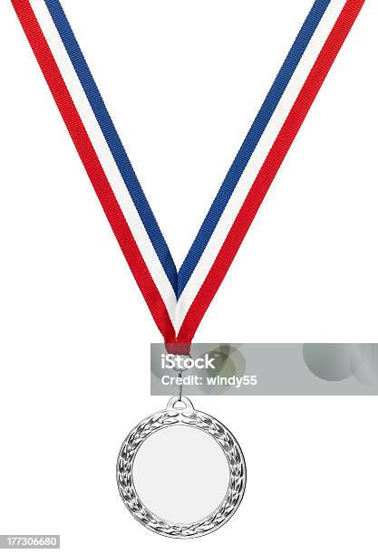 Juegos Olímpicos De Medalla De Plata En Blanco Con Trazado De Recorte Foto de stock y más banco de imágenes de Actuación - Representación