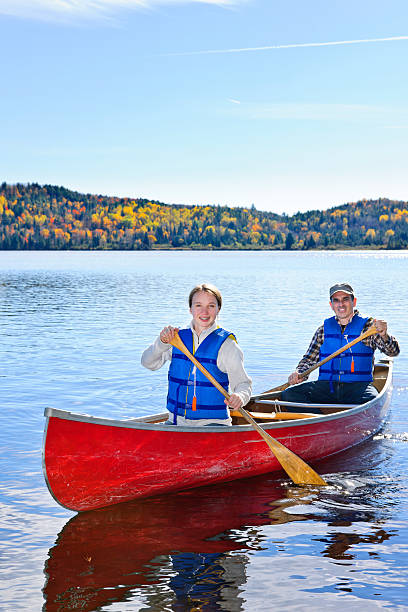 istock Family canoe trip 177314012