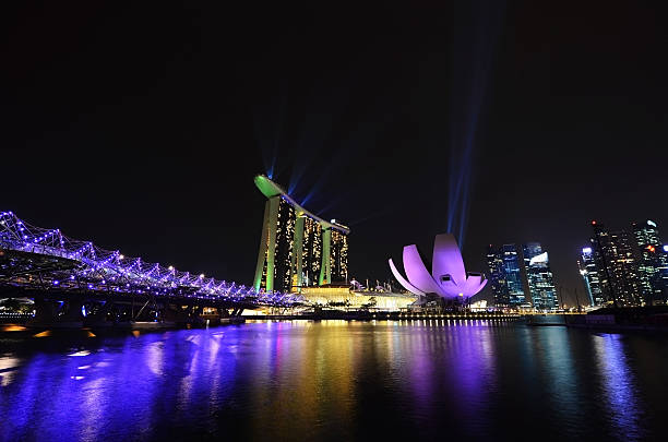 istock Beautiful Singapore skyline 177317435