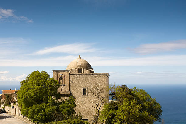 istock old Italian church 177319979