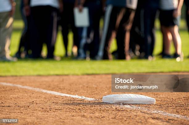 Base E Os Jogadores - Fotografias de stock e mais imagens de Adulto - Adulto, Baseline, Bola Fora