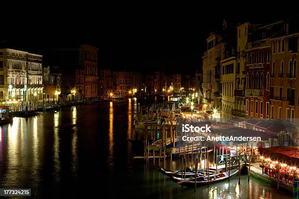 Noc W Wenecji - zdjęcia stockowe i więcej obrazów Architektura - Architektura, Bez ludzi, Budynek z zewnątrz
