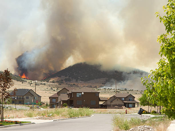 istock Wild fire endangers neighborhood 177324263