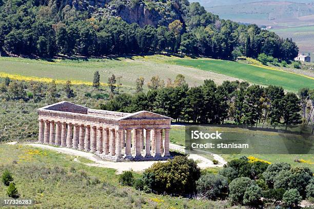 The Doric Temple Of Segesta Stock Photo - Download Image Now - Ancient, Ancient Civilization, Archaeology