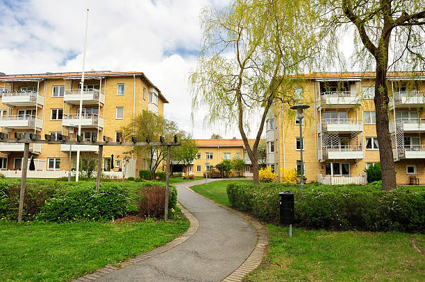 edifici residenziali - plattenbau homes architectural detail architecture and buildings foto e immagini stock