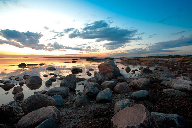 istock Rocky coast in sweden 177327062