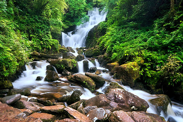 torc cascada - scenics county kerry republic of ireland irish culture fotografías e imágenes de stock