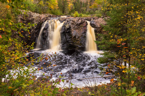 istock Little Manitou Falls In Autumn 1773316364