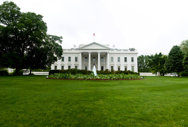 istock White House XXXL 177333910