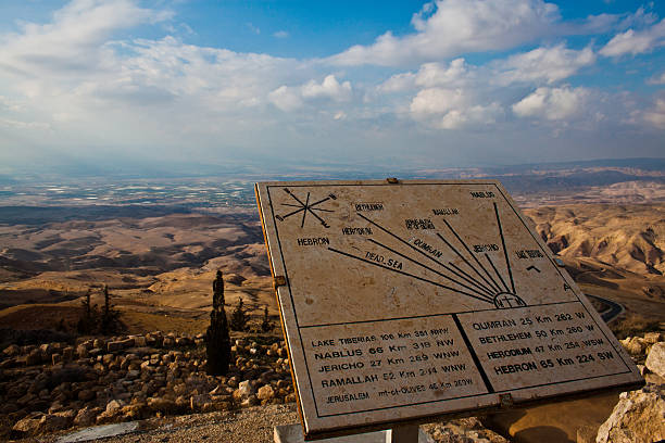 overlooking holy land from mount nebo - nebo dağı ürdün stok fotoğraflar ve resimler