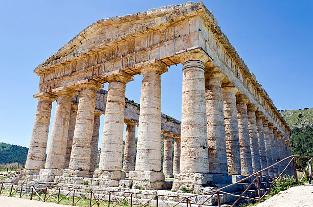 istock The Doric temple of Segesta 177335676