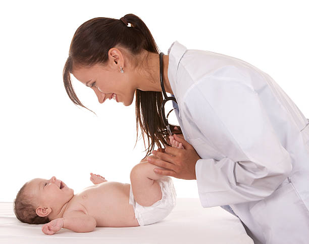 istock female doctor and a baby 177335813