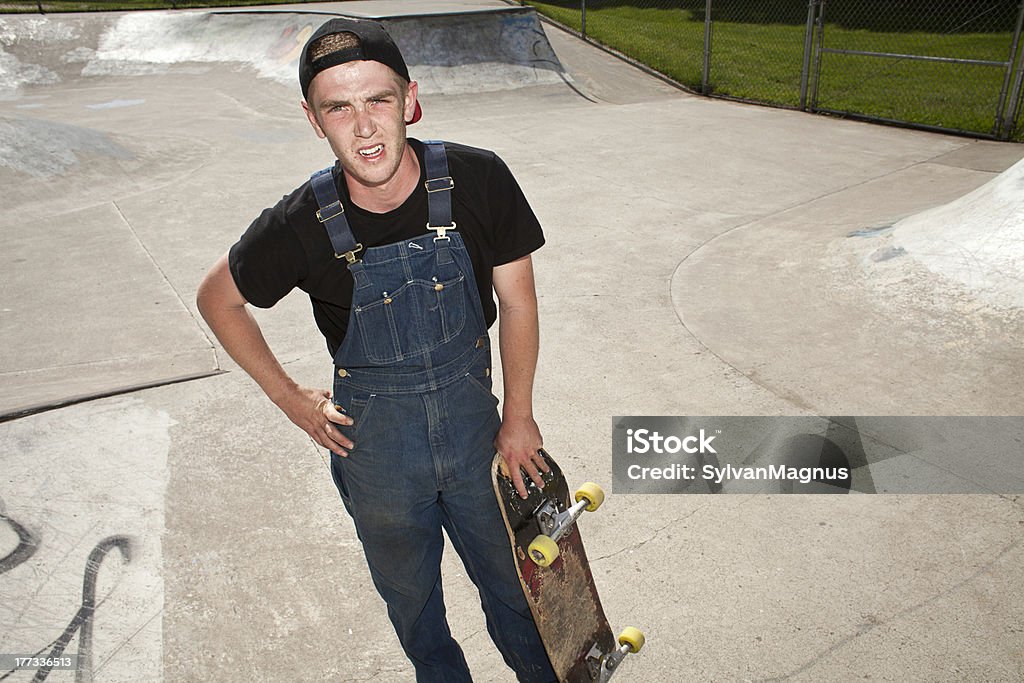 젊은 숫나사 Skateboarder - 로열티 프리 플래시 스톡 사진