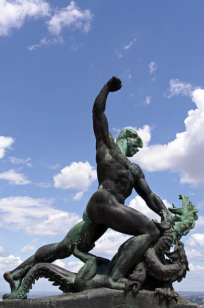 istock Bronze statue at Citadel Fortress, Gellert Hill, Budapest, Hungary 177337409