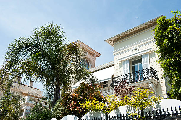 istock Avenue Saint Martin Home 177339179