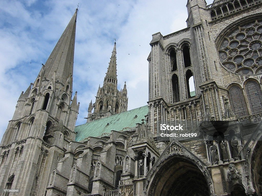 Céu azul e Catedral de Chartres - Royalty-free Arcaico Foto de stock