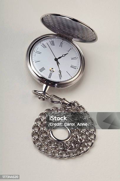 Reloj De Bolsillo Foto de stock y más banco de imágenes de Alta costura - Alta costura, Anticuado, Antigualla