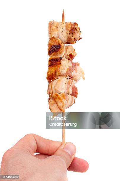 Kebabs De Pollo A La Parrilla Foto de stock y más banco de imágenes de Brocheta - Utensilio de cocina - Brocheta - Utensilio de cocina, Pollo, Barbacoa - Comida