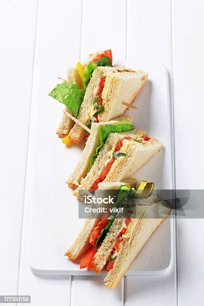野菜のサンドイッチ - 三角形のストックフォトや画像を多数ご用意 - 三角形, 食べ物 サンドイッチ, おやつ