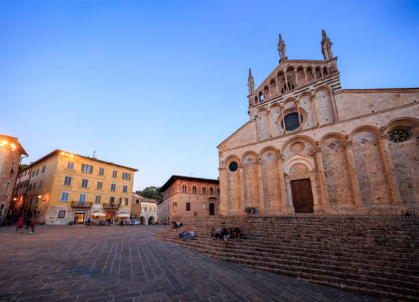 istock Massa Marittima, Tuscan town square 1773539178