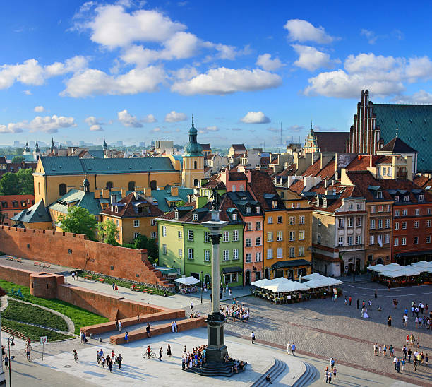 istock Warsaw old city 177356537