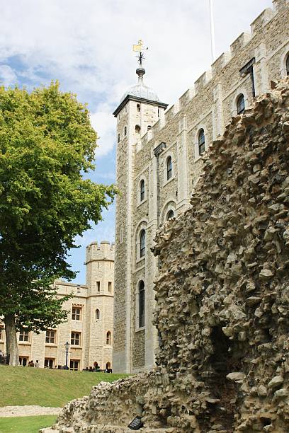 istock Tower of London 177357241