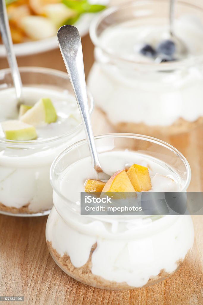 Frutas frescas Yoghurts - Royalty-free Amarelo Foto de stock