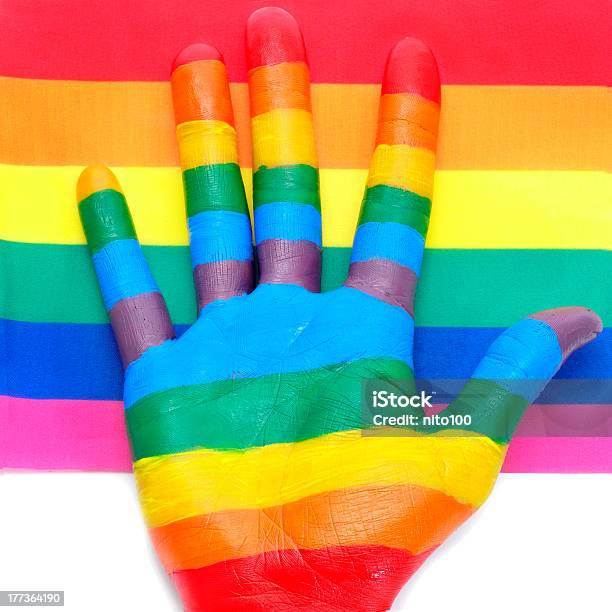 Gay Mano - Fotografie stock e altre immagini di Bandiera multicolore - Bandiera multicolore, Esprimere a gesti, Evento festivo