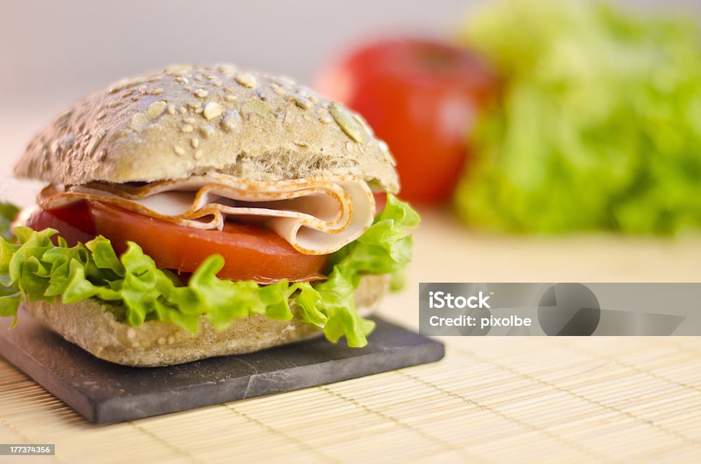 healty sándwiches de pollo - Foto de stock de Bocadillo libre de derechos