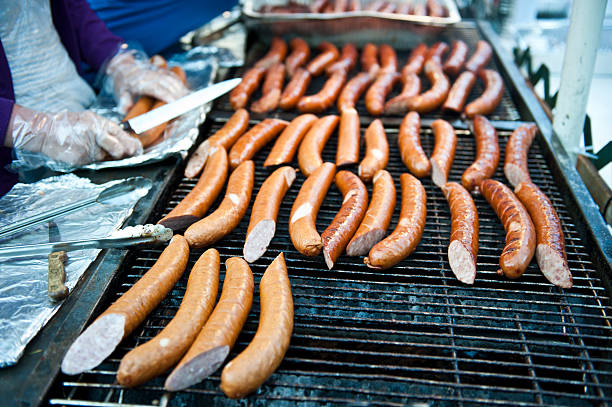 istock Jumbo Hot Dogs Grill 177374998