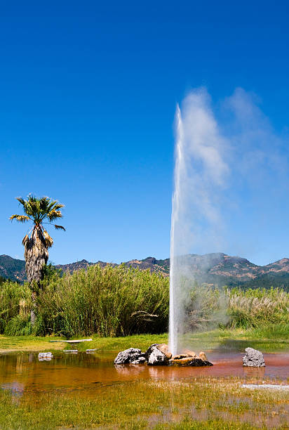 istock Old Faithful Geyser 177375049