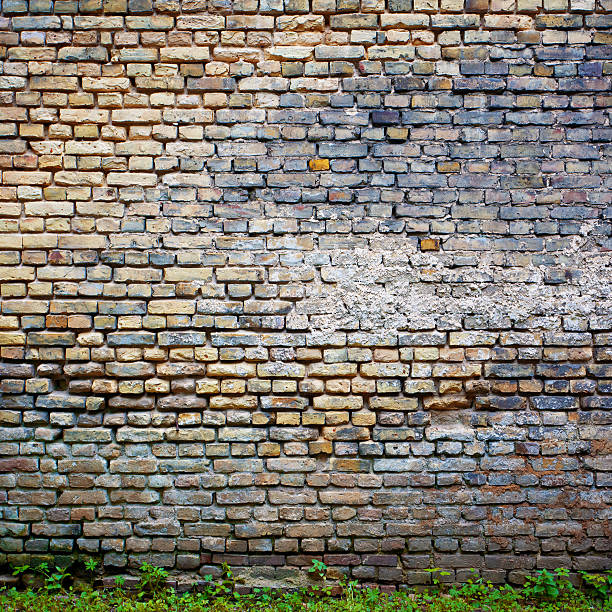 istock Grungy street wall 177375588