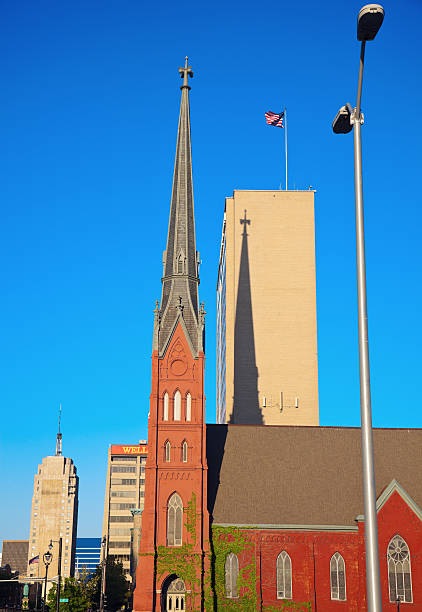 istock Red Church in downtown Milwaukee 177384297