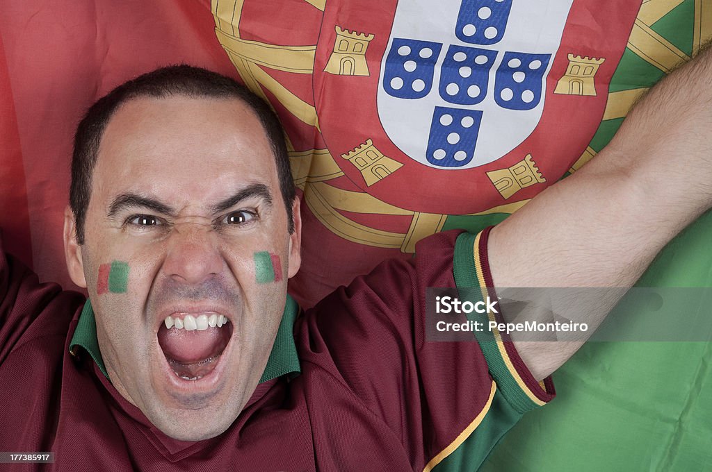 Empolgado fã de futebol português - Foto de stock de Fã royalty-free